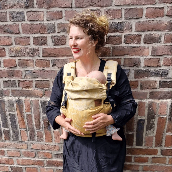 SCHMUSEWOLKE Draagzak Comfort Maxi Botanical Golden Linnen - Afbeelding 2